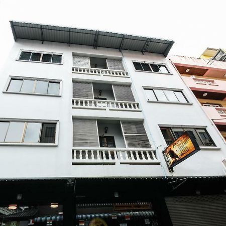 Oyo 244 Roar Inn Patong المظهر الخارجي الصورة