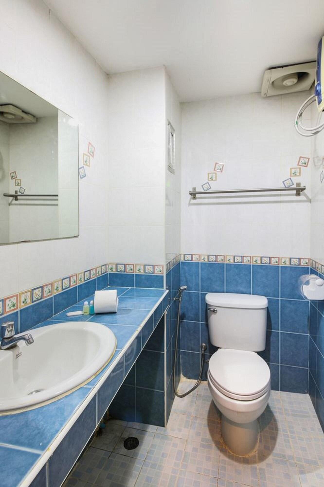 Oyo 244 Roar Inn Patong المظهر الخارجي الصورة